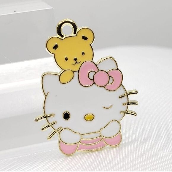 Brand New Hello Kitty Pendant #3 - Picture 1 of 3